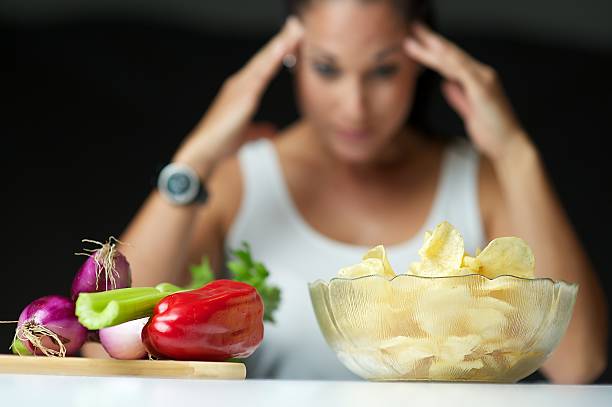 woman-looking-at-food